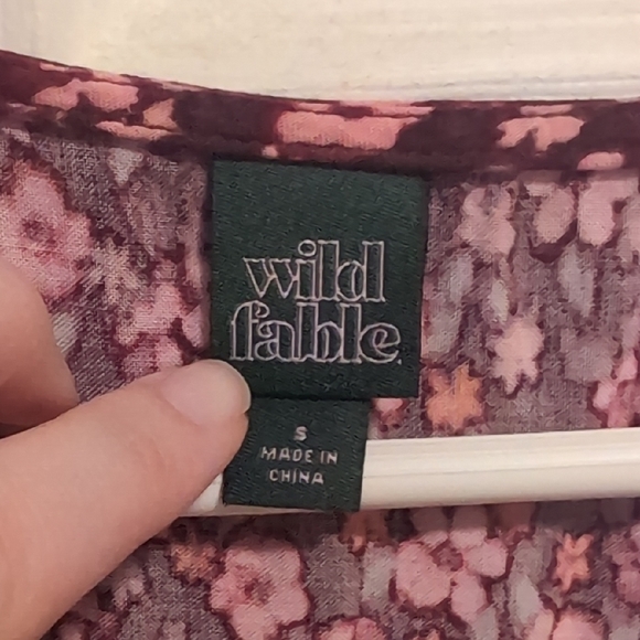 Wild Fable Pink and Purple Floral Top - Picture 4 of 8